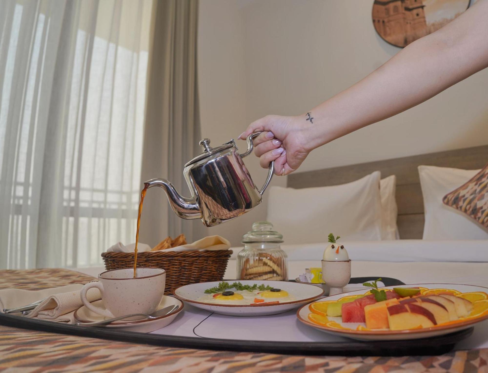 גורגאון Rhythm Gurugram Hotel & Suites, Sohna Road מראה חיצוני תמונה